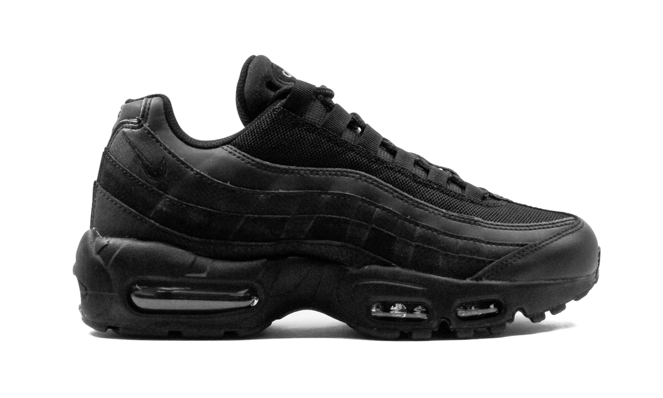 Nike Air Max 95 Essential "Triple Black"