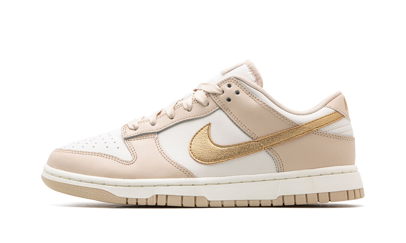 Nike Dunk Low WMNS "Phantom Metallic Gold"