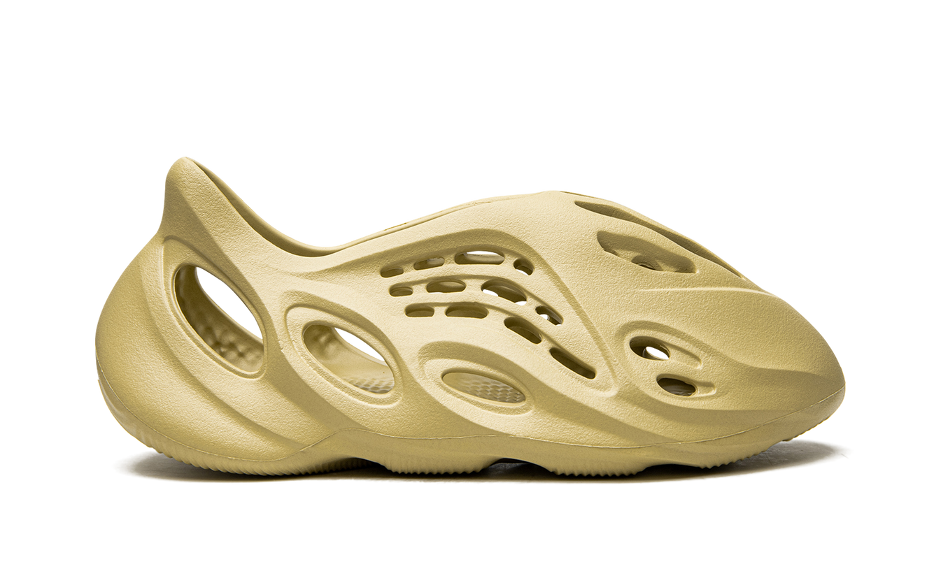Yeezy Foam Runner „Sulfur“