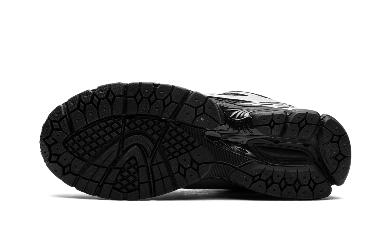 New Balance 1906R "The Basement Black Silver"