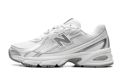 New Balance 740 