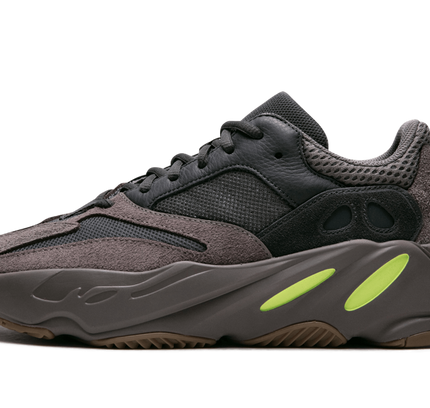 Yeezy Boost 700 „Mauve“
