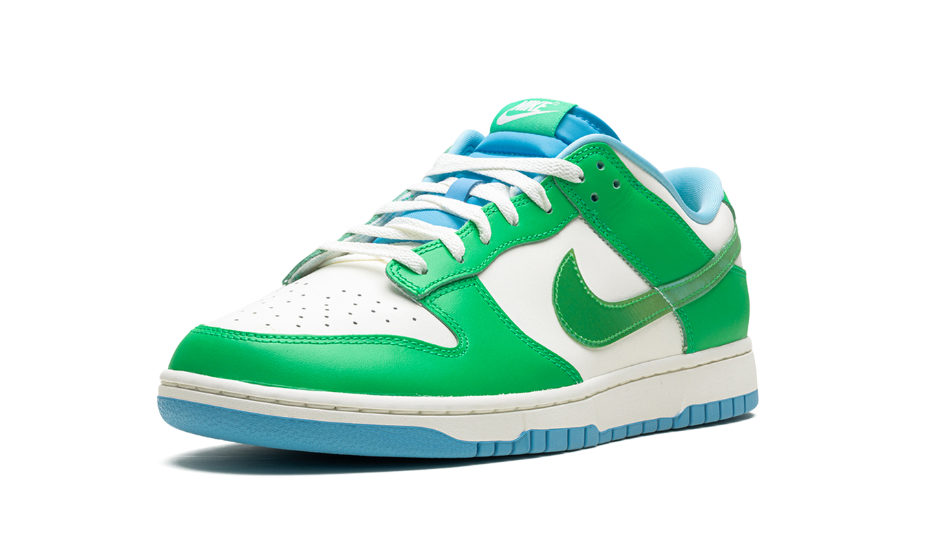 Nike Dunk Low "Green Shock"