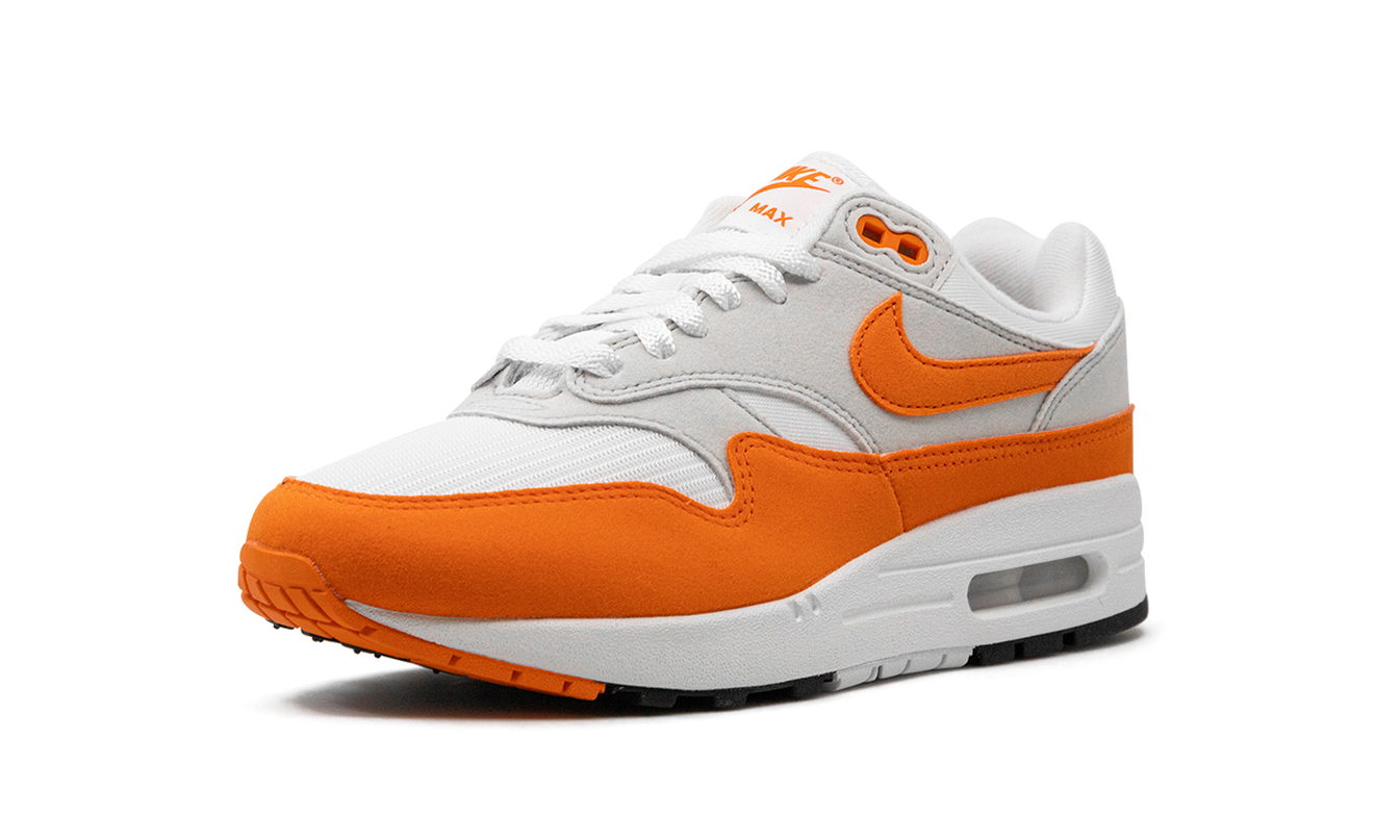 Nike Air Max 1 WMNS "Safety Orange"