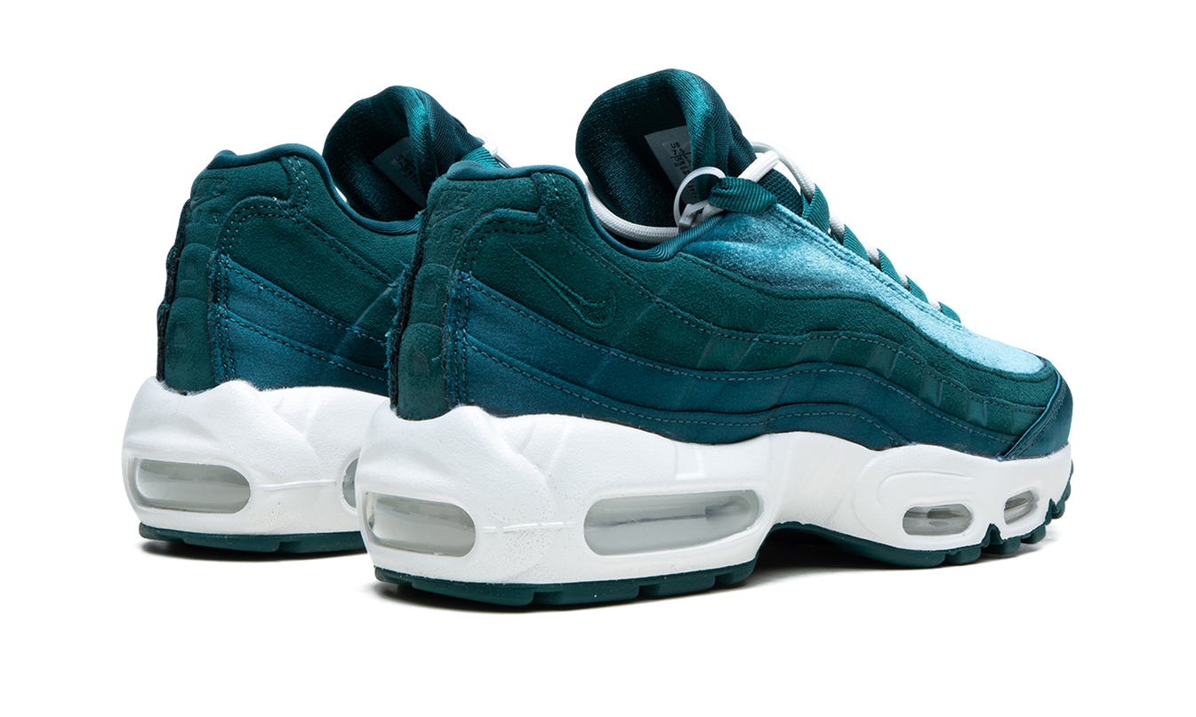 Nike Air Max 95 MNS WMNS "Green Velvet"