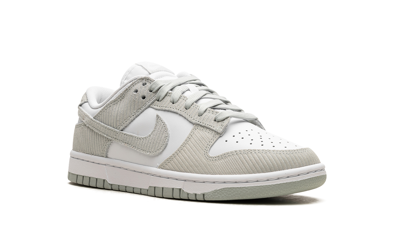 Nike Dunk Low WMNS "Grey Corduroy"