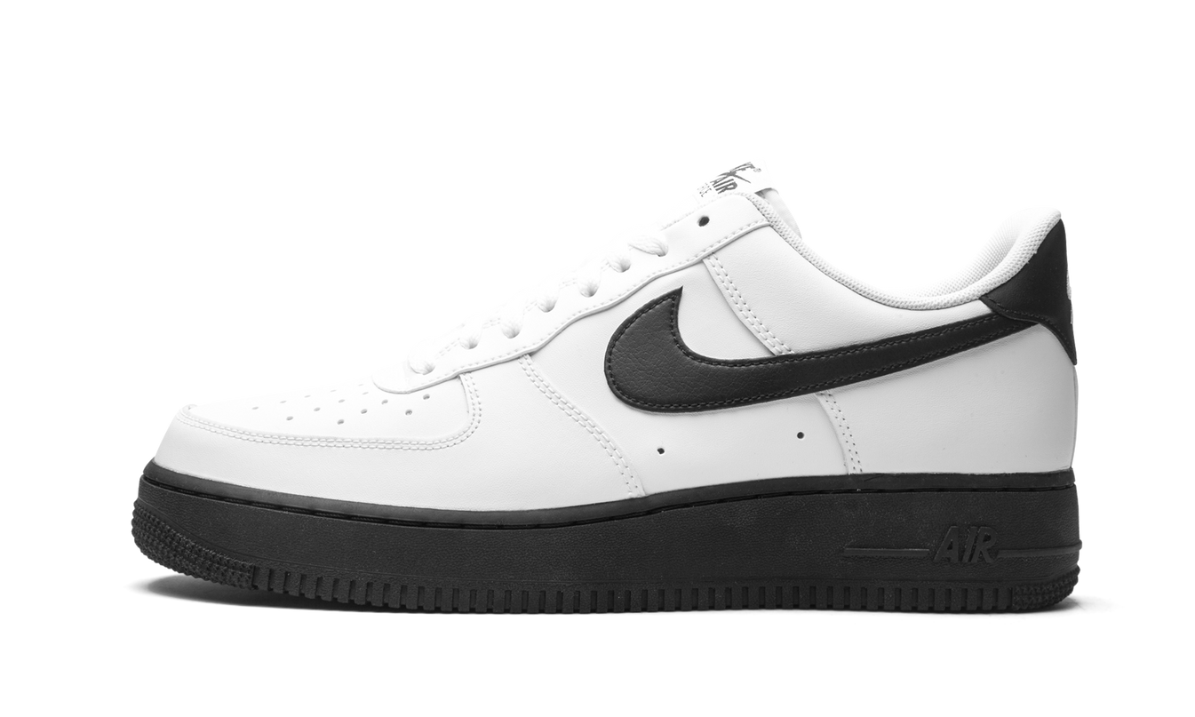 Nike Air Force 1 '07