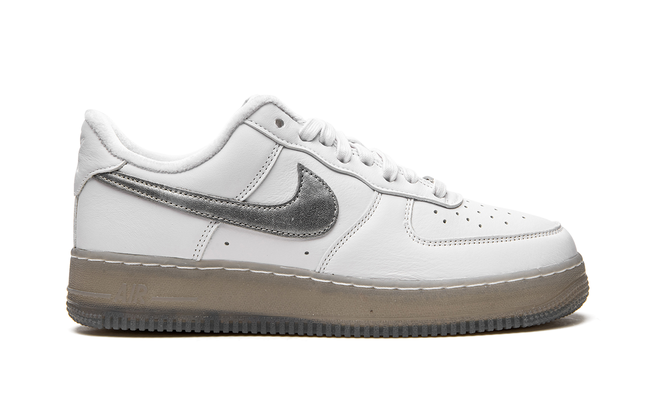 Nike Air Force 1 "White / Metallic Silver"