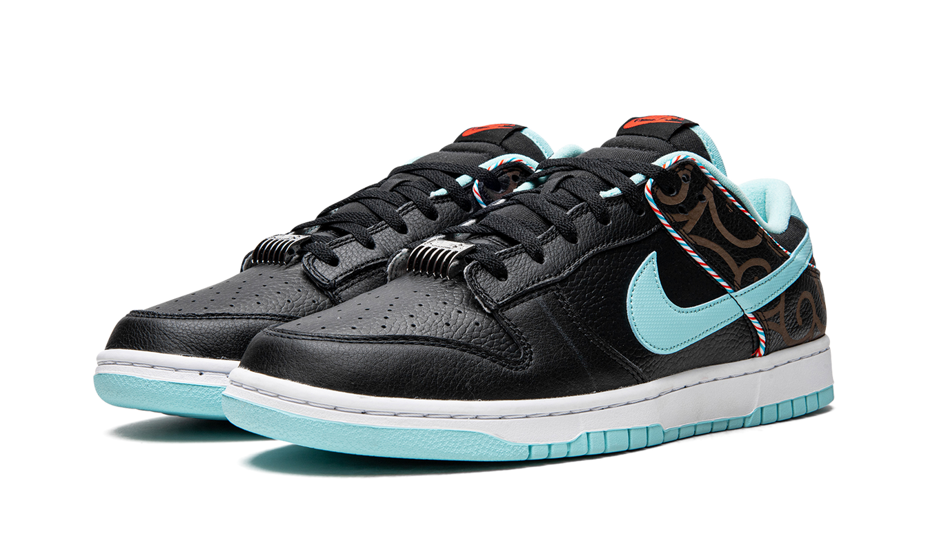 Nike Dunk Low "Barbershop"