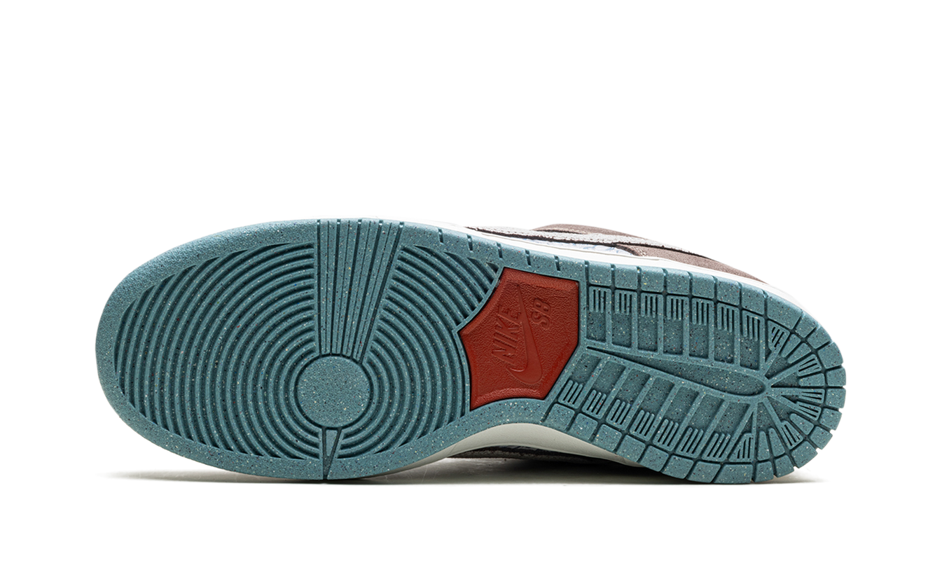 Nike Dunk SB Low "Big Money Savings"