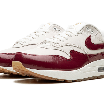 Nike Air Max 1 LX WMNS "Team Red"