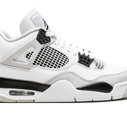 Air Jordan 4 Retro „Military Black“