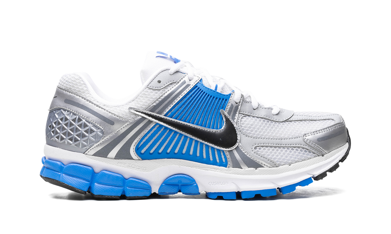 Zoom Vomero 5 „Metallic Silber/Foto Blau“