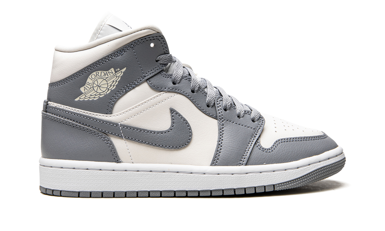 Air Jordan 1 MID WMNS "Stealth"