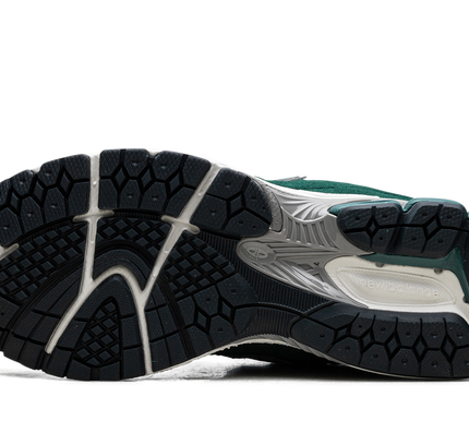 New Balance 2002R „Marsh Green“