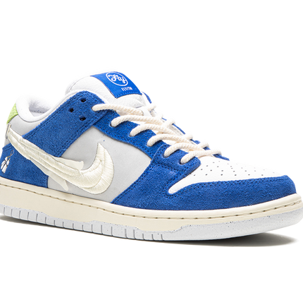 Nike Dunk SB Low "Fly Streetwear - Gardenia"