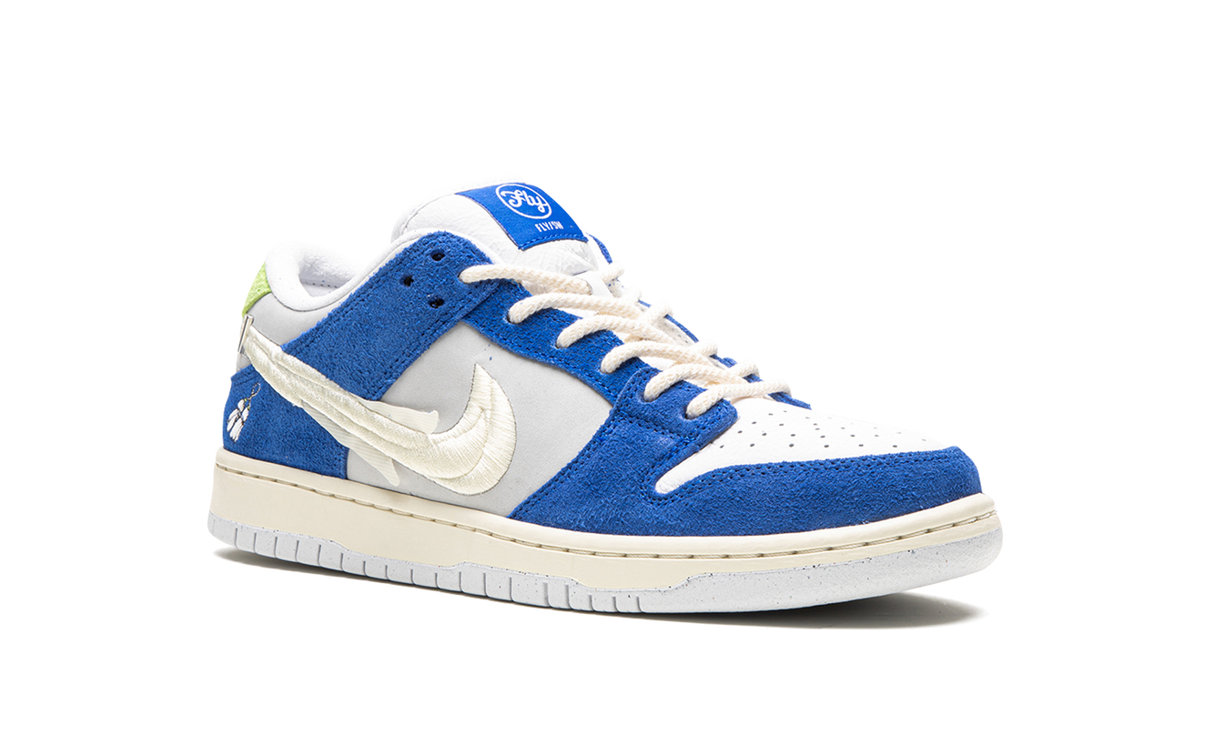 Nike Dunk SB Low "Fly Streetwear - Gardenia"