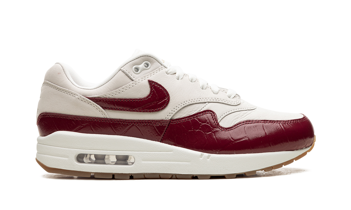 Nike Air Max 1 LX WMNS "Team Red"