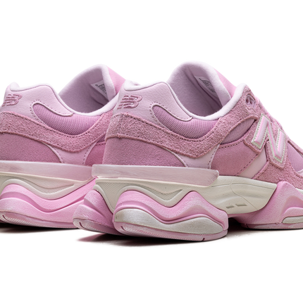 New Balance 9060 „ASOS Exclusive Pink Overdye“