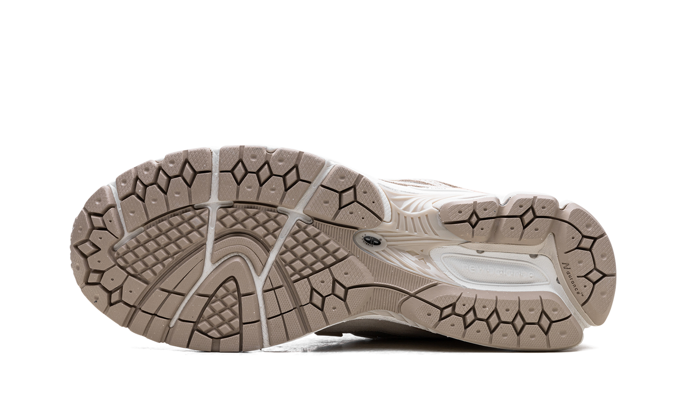 New Balance 1906F "Timber Wolf"