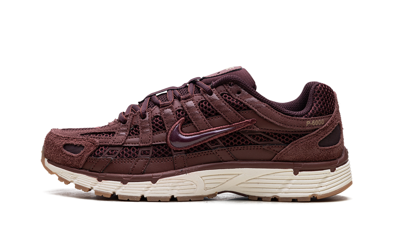 Nike P-6000 SE „Dark Pony Metallic Gold“