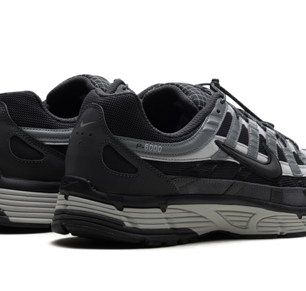 Nike P-6000 „Anthrazit Rauchgrau“
