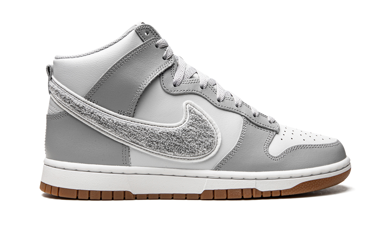 Nike Dunk High "Chenille - Light Smoke"