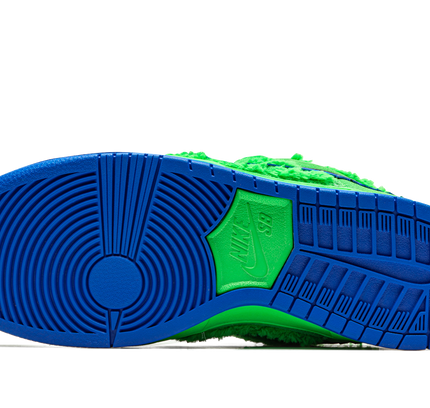 Nike Dunk SB Low "Grateful Dead - Green Bear"