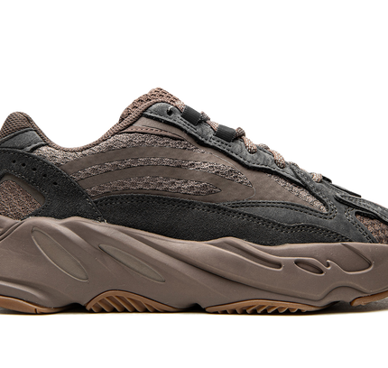 Yeezy Boost 700 V2 „Mauve“