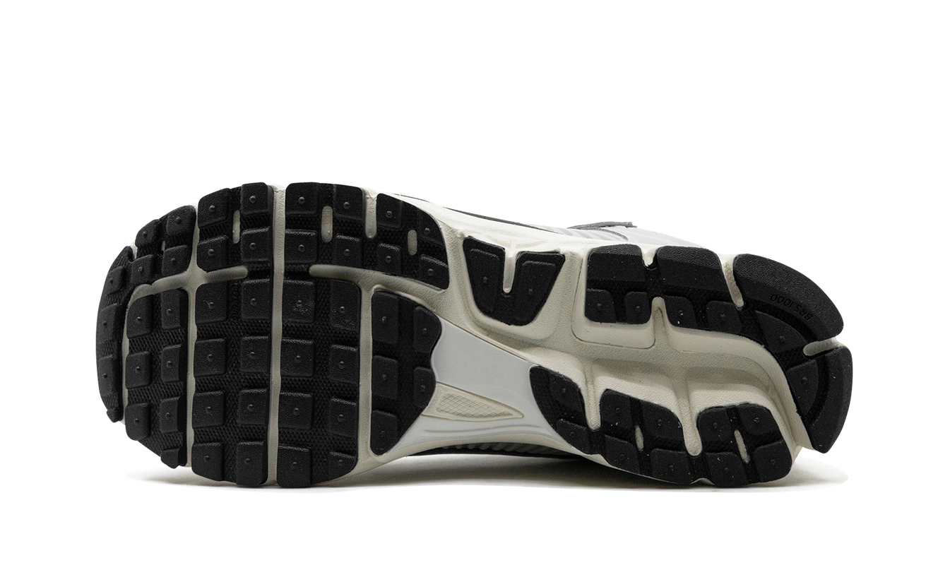 Zoom Vomero 5 "Chrom"