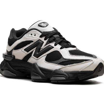 New Balance 9060 „Off-White Black“