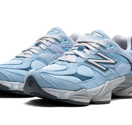 New Balance 9060 „Chromblau“