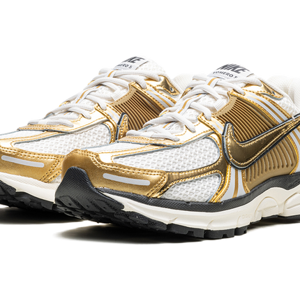 Nike Zoom Vomero 5 WMNS "Metallic Gold"