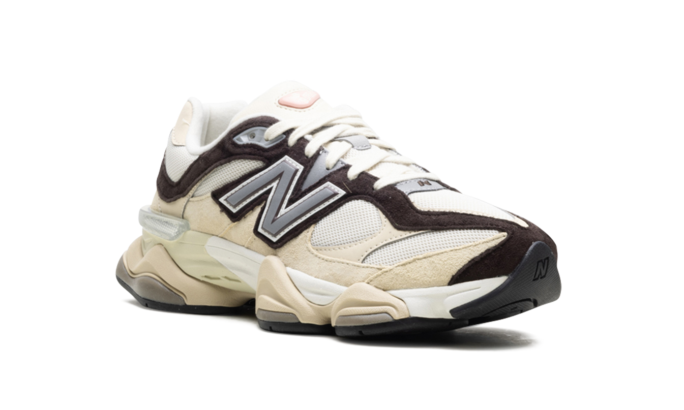 New Balance 9060 „Emerging Brown“