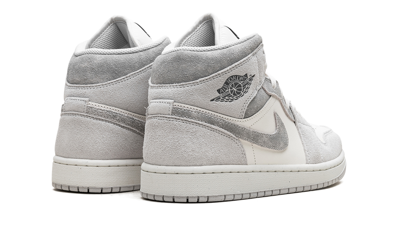 Air Jordan 1 Mid SE "Grey Sail"