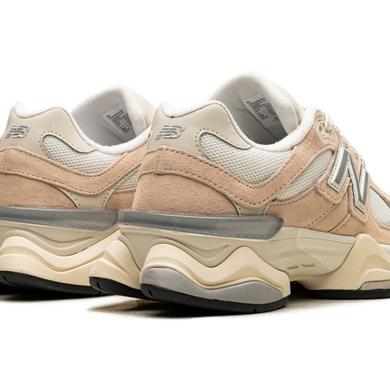 New Balance 9060 "Vintage Rose"