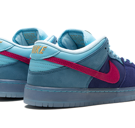 Nike Dunk SB Low "Run The Jewels"