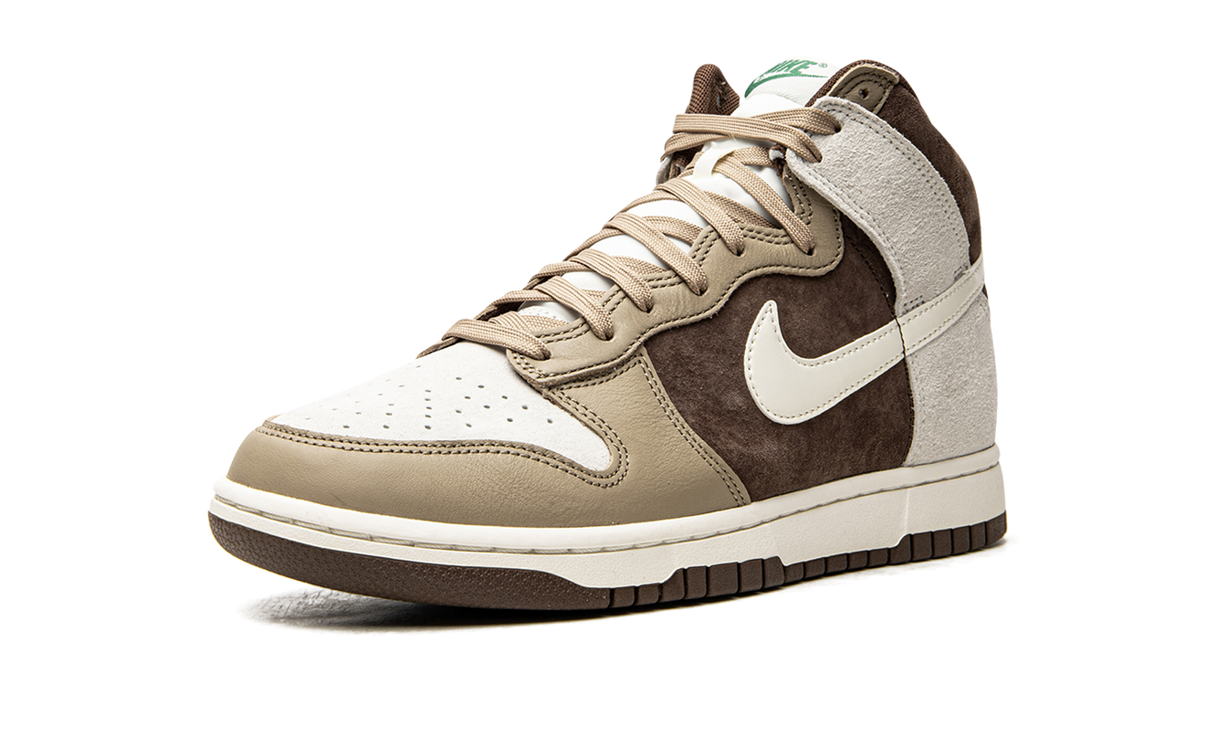 Nike Dunk High "Light Chocolate"