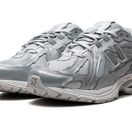 New Balance 1906D "PROTECTION PACK - SILVER METALLIC"