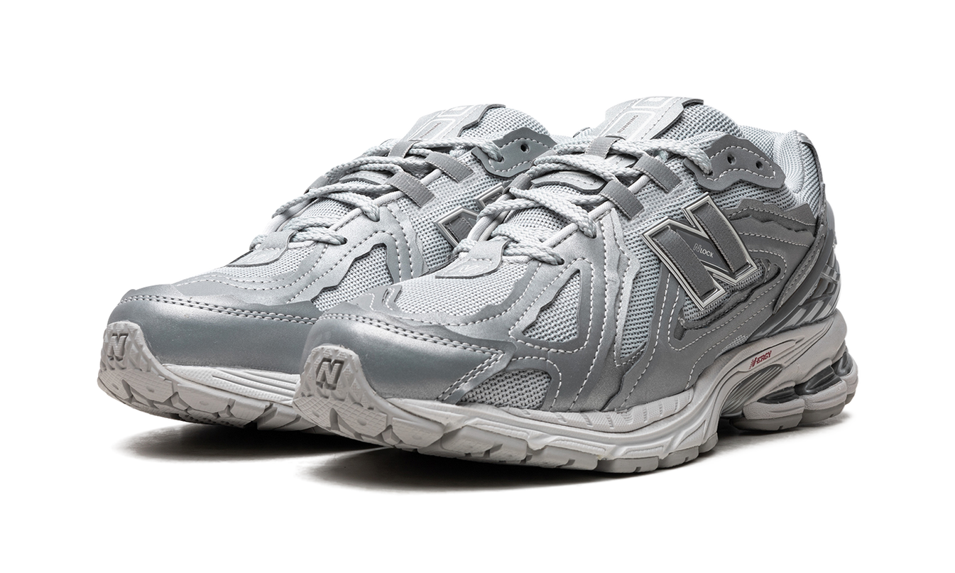 New Balance 1906D "PROTECTION PACK - SILVER METALLIC"