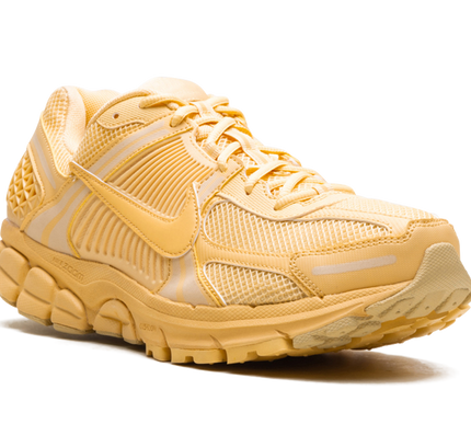 Nike Zoom Vomero 5 "Celestial Gold"