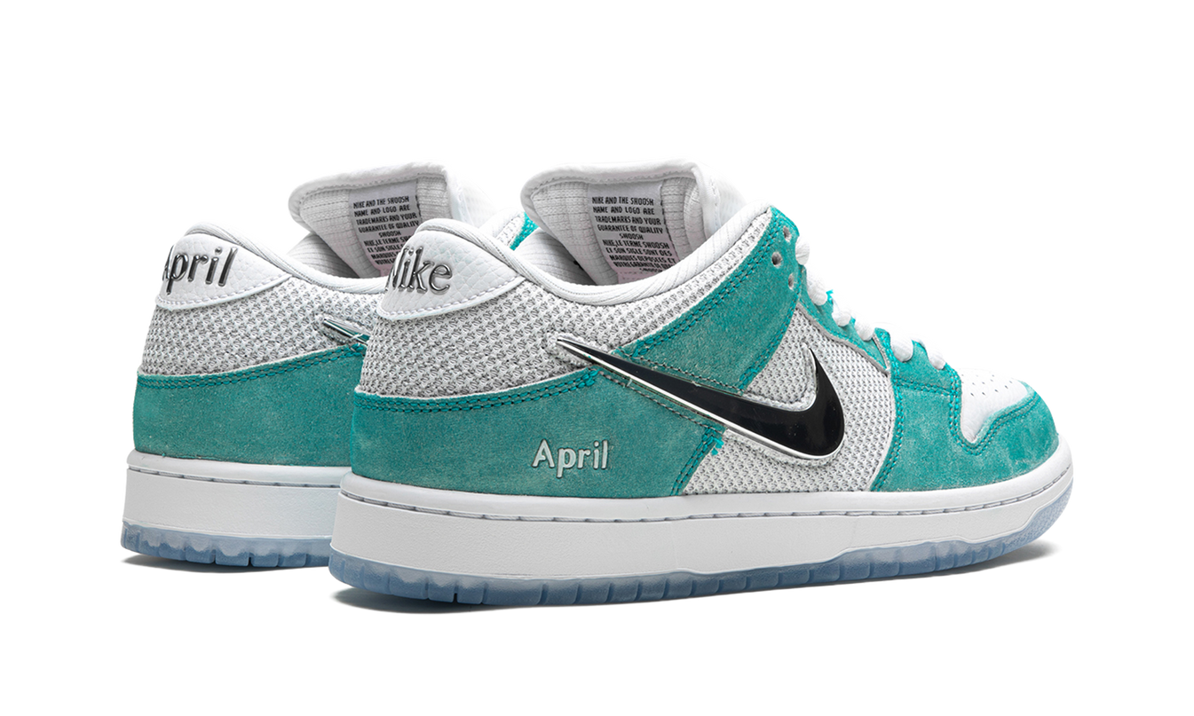 Nike Dunk SB Low Pro QS "April Skateboards"