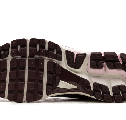 Nike Zoom Vomero 5 WMNS "Pink Foam"