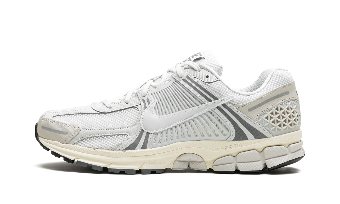 Zoom Vomero 5 „Platinum Tint“