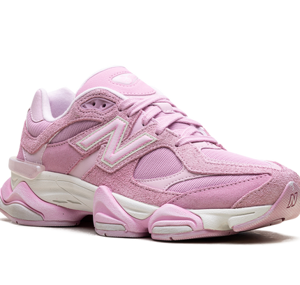 New Balance 9060 „ASOS Exclusive Pink Overdye“