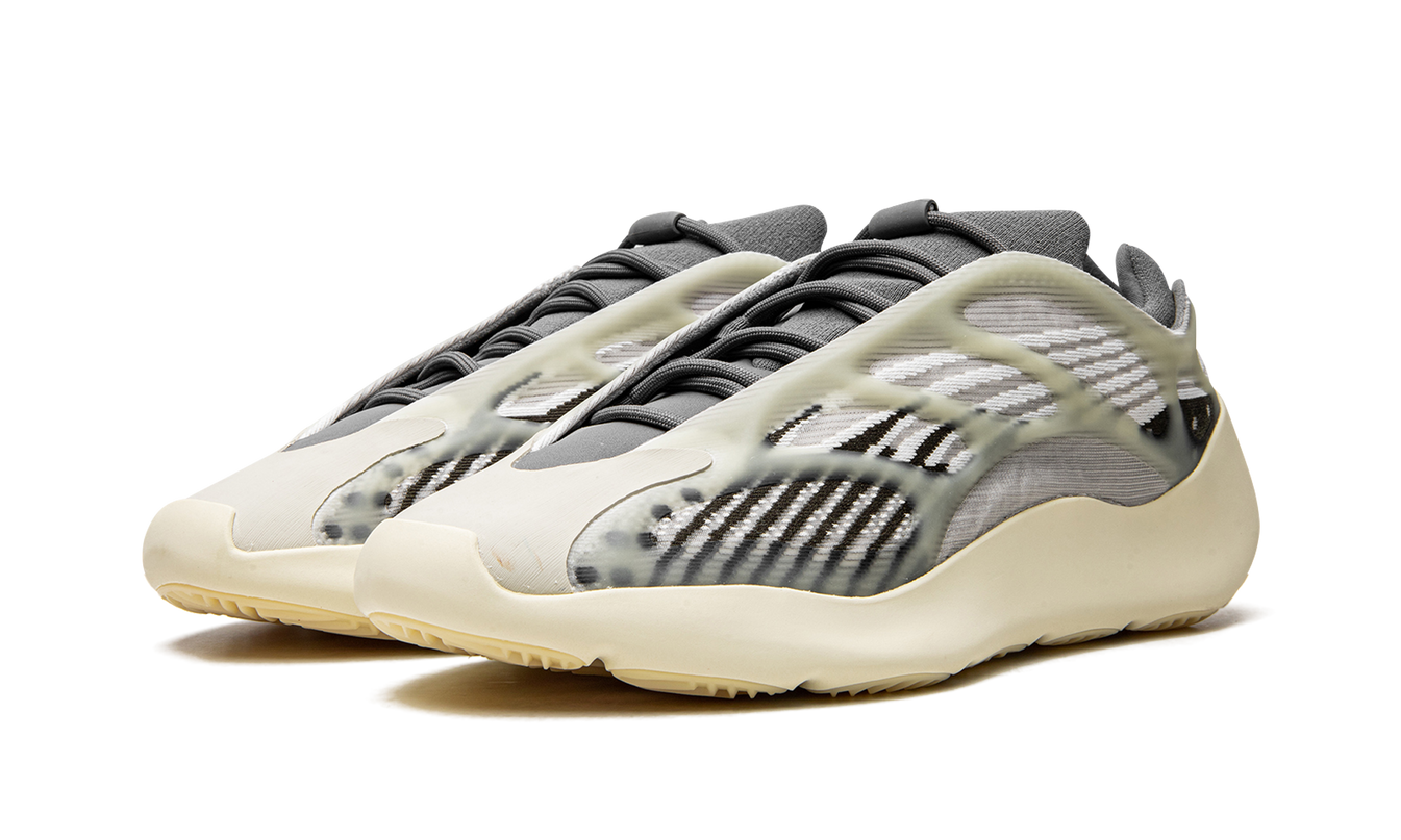 Yeezy 700 V3 "Fade Salt"