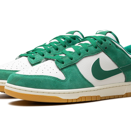 Nike Dunk Low SE "Malachite"