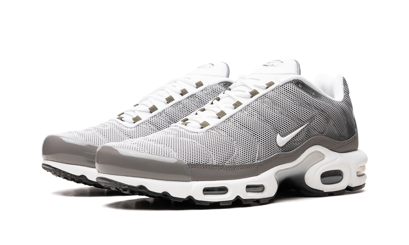 Nike Air Max Plus SE "Flat Pewter"