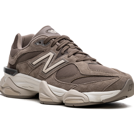 New Balance 9060 „Pilzbraun“