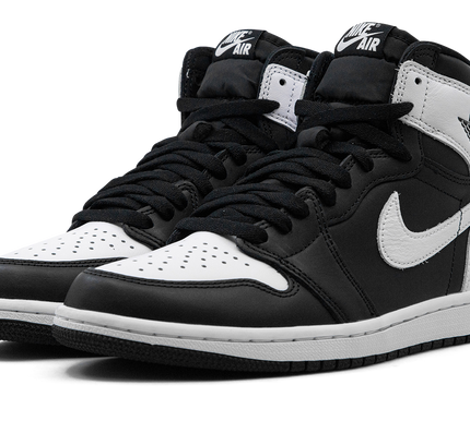 Air Jordan 1 Retro High OG "Reverse Panda"